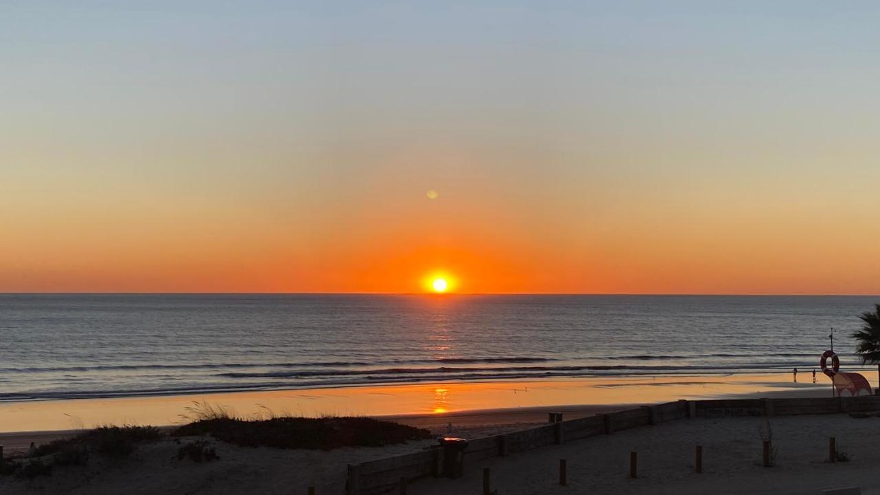 Rock'S Beach Spot Suit Costa de Caparica Exterior foto